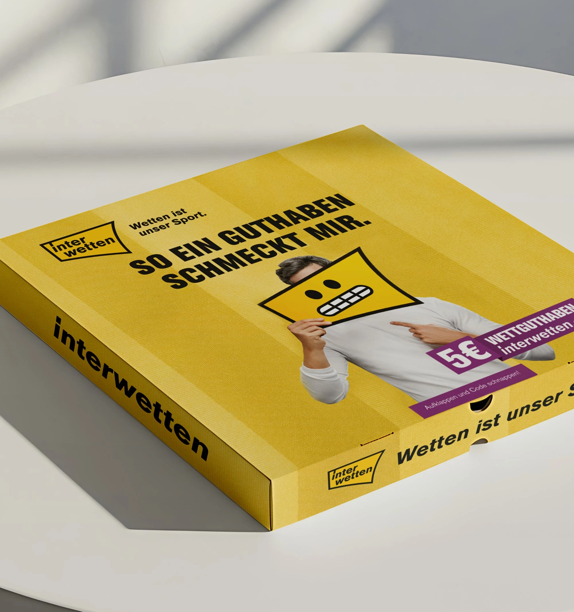 Pizzakarton-persoenliche-verbindung-min